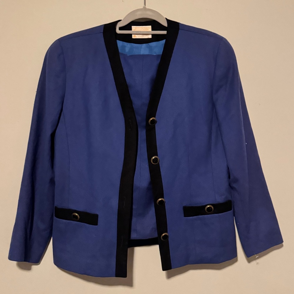 EUC Vintage Pendleton Blue & Black Skirt Suit Set